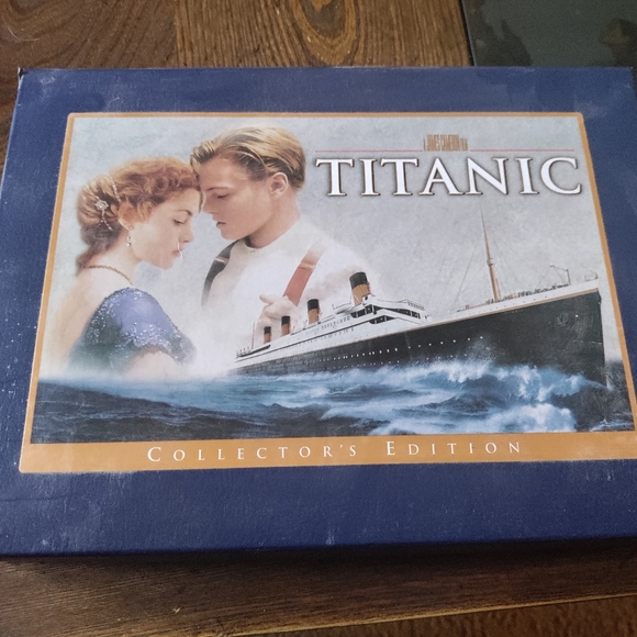 Titanic 2 VHS Collector's Edition - Picture 3 of 4